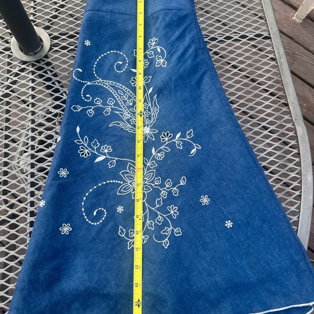 Jones New York Blue Linen blend embroidered skirt - Size 8 - Picture 11 of 12